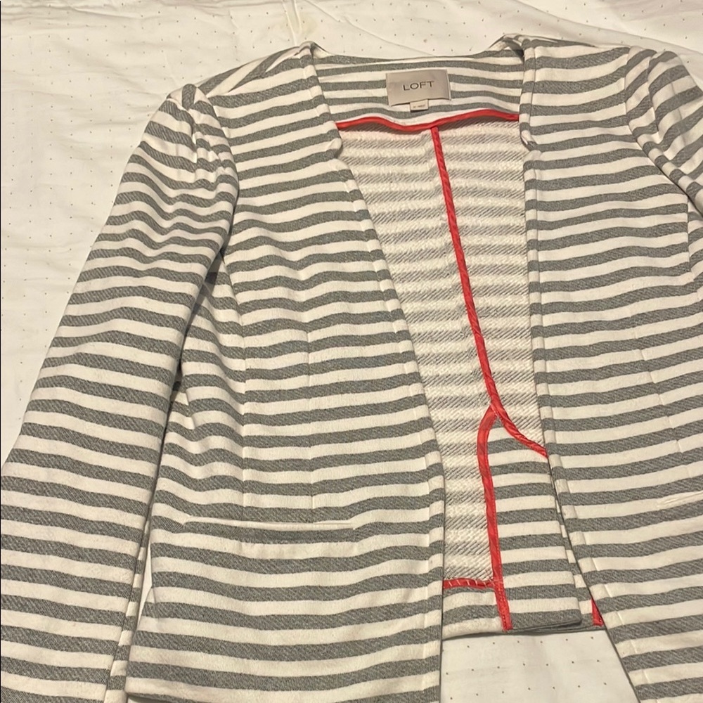 LOFT Gray and Red Blazer with Contemporary Design